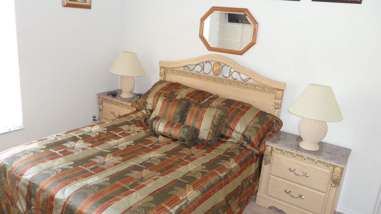 Photo of Bedroom in Windward Cay