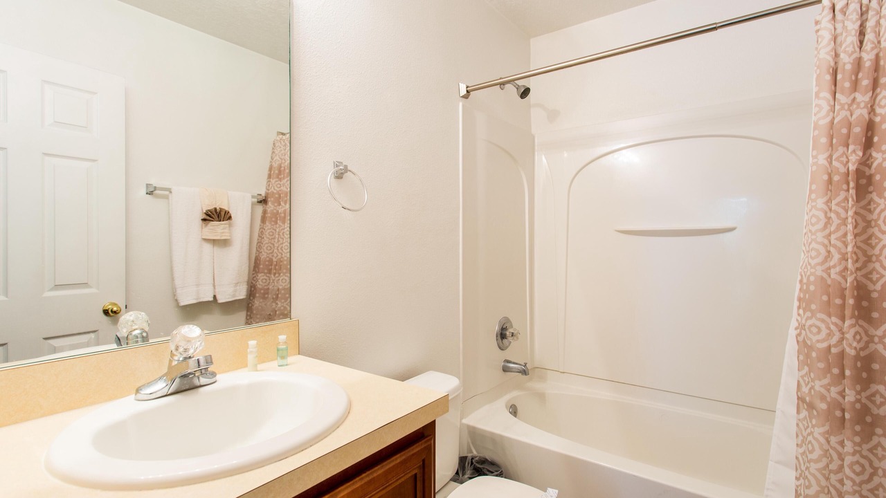 Photo of Bathroom in Crestwynd Bay