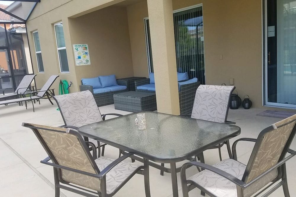 Photo of Outdoor in Loughman