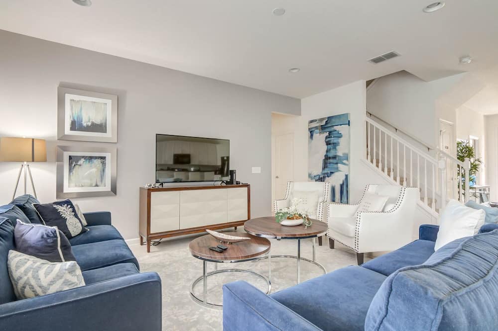 Photo of Livingroom in Loughman