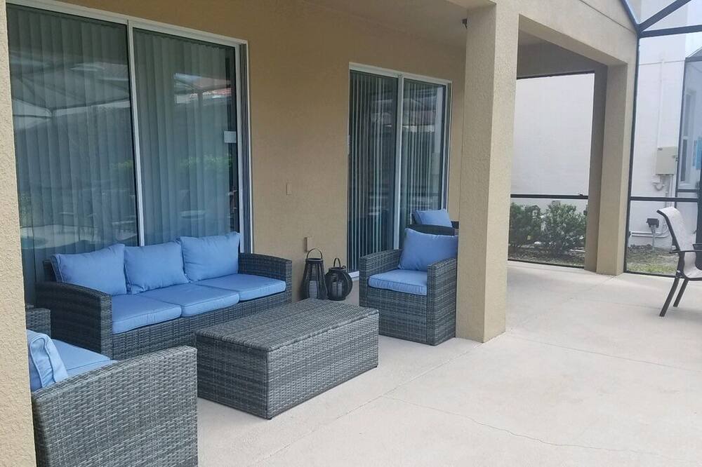 Photo of Outdoor in Loughman