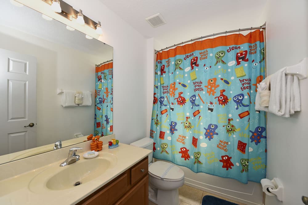Photo of Bathroom in Watersong