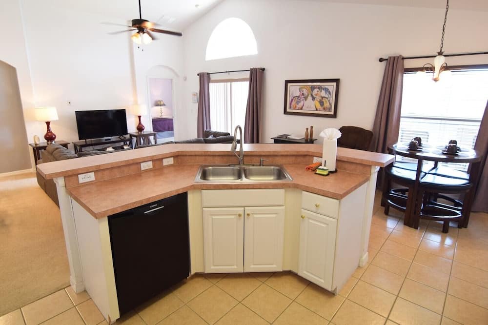 Photo of Kitchen in Highgate Park