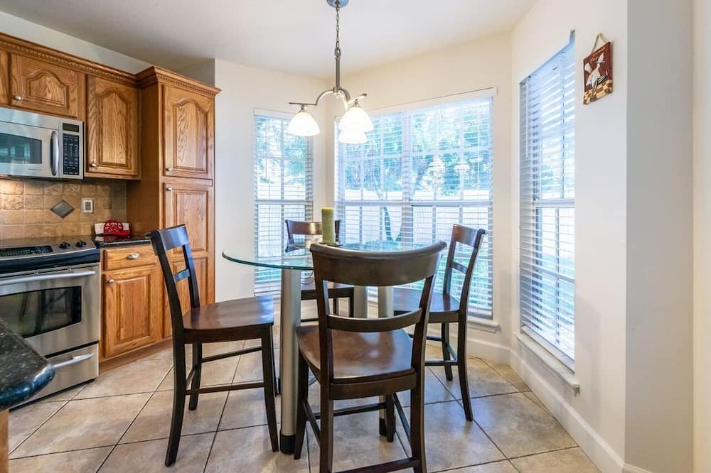 Photo of Kitchen in Ventura