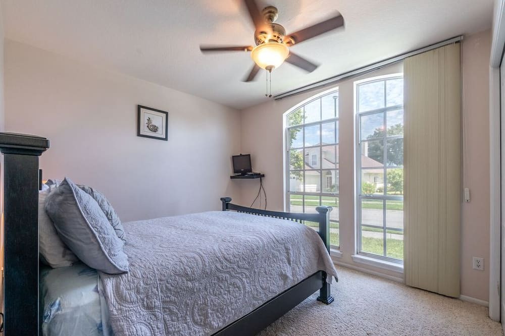 Photo of Bedroom in Ventura
