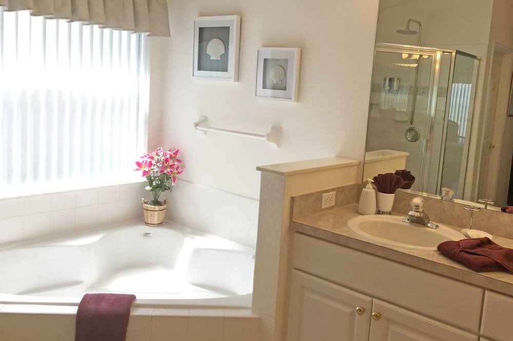 Photo of Bathroom in Cumbrian Lakes