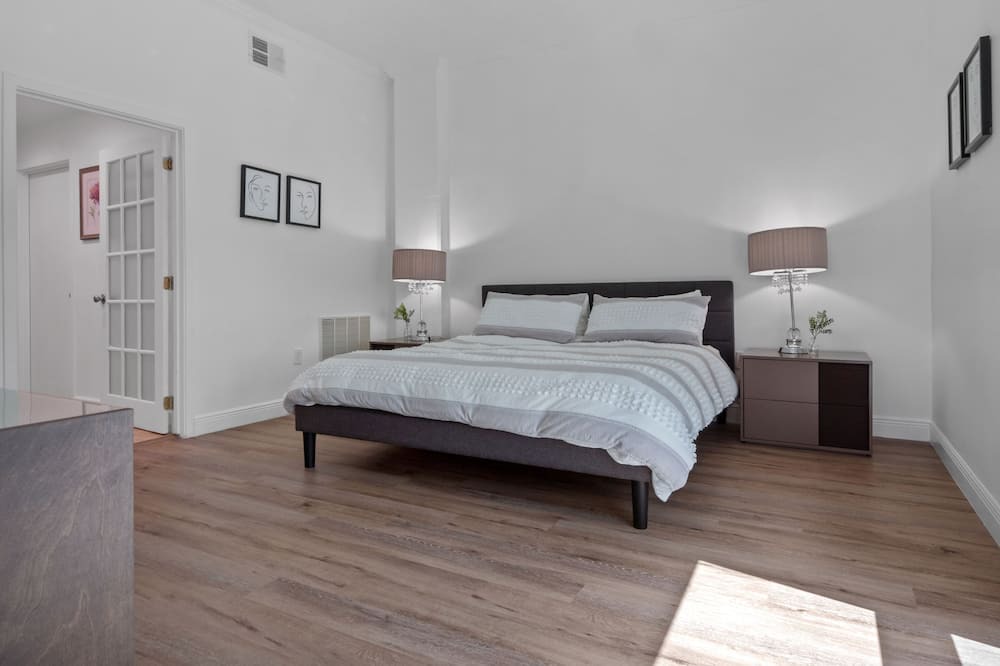 Photo of Bedroom in South Eola