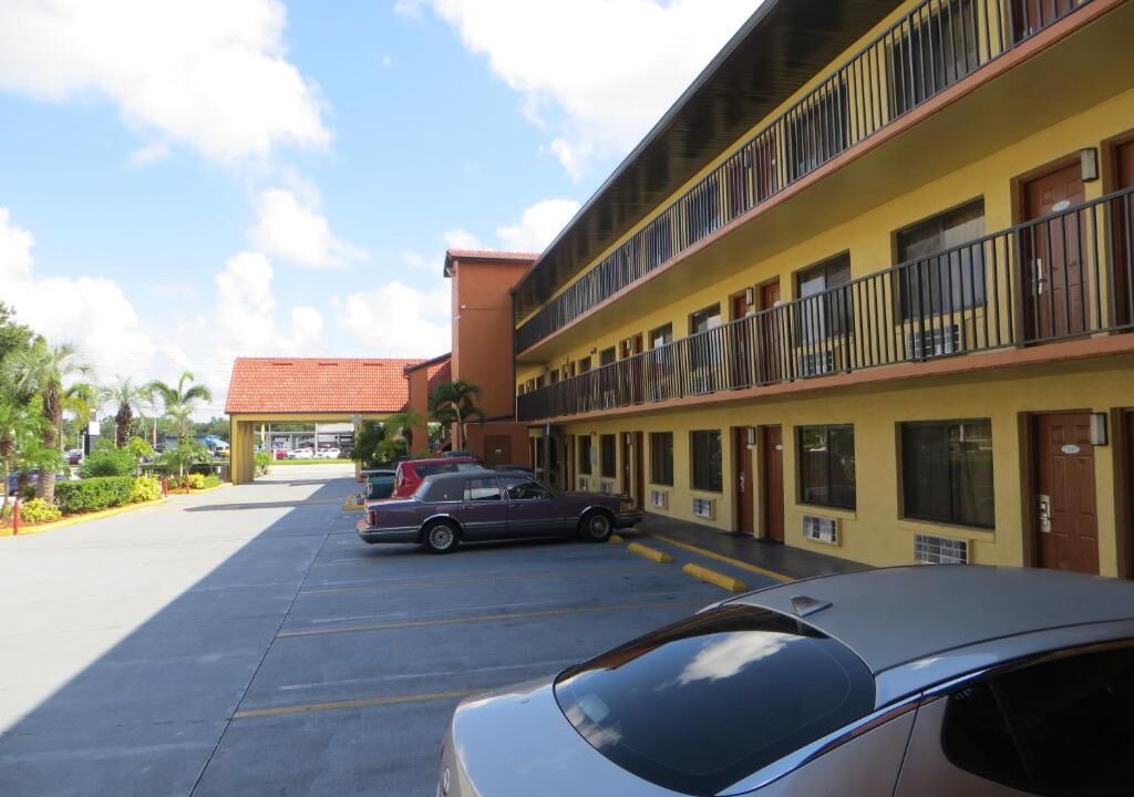 Photo of Outdoor in West Colonial