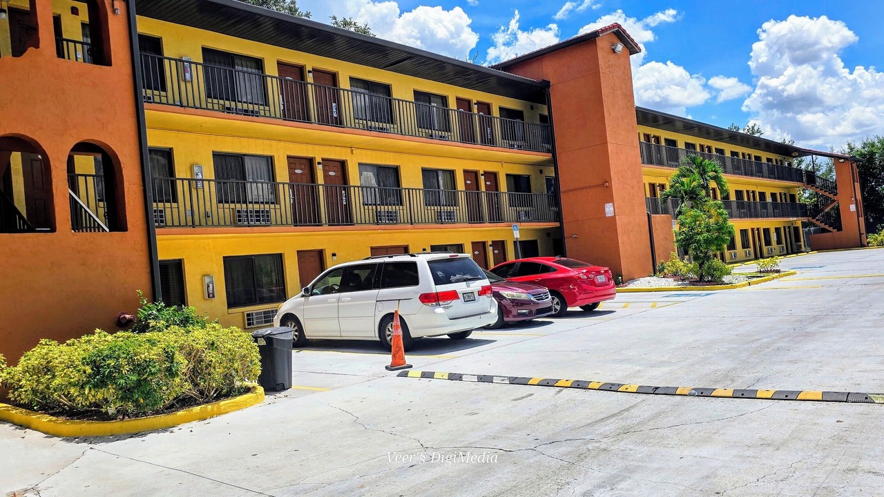 Photo of Outdoor in West Colonial