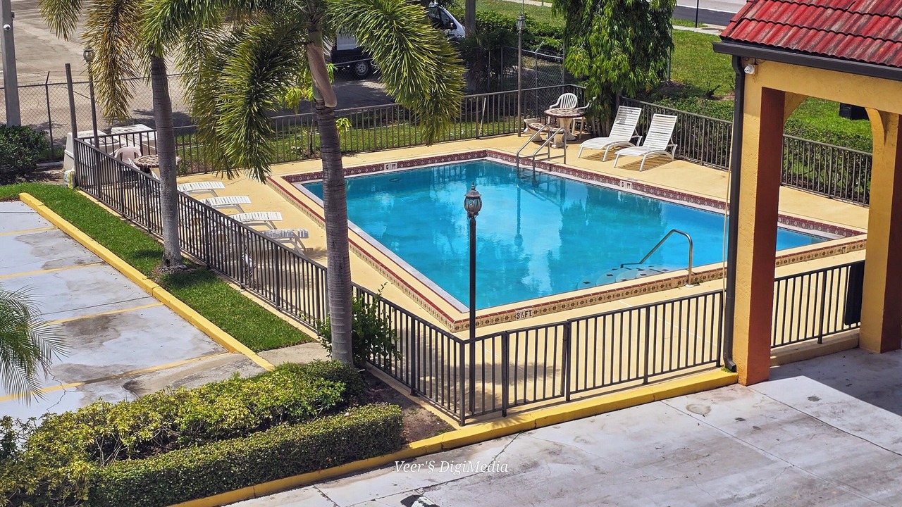 Photo of Outdoor in West Colonial