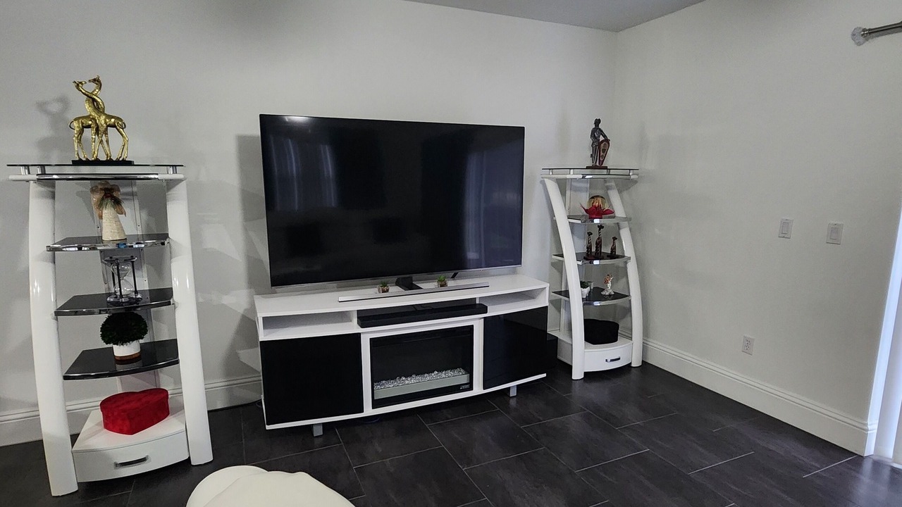Photo of Livingroom in Buena Ventura Lakes