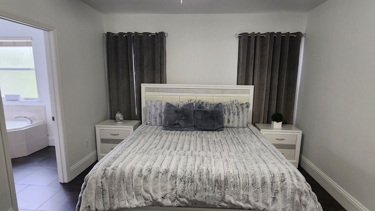 Photo of Bedroom in Buena Ventura Lakes