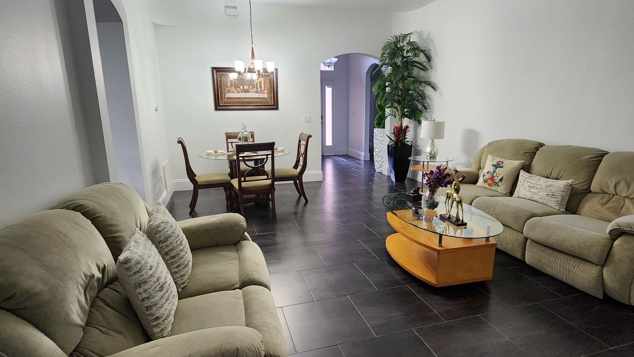 Photo of Livingroom in Buena Ventura Lakes