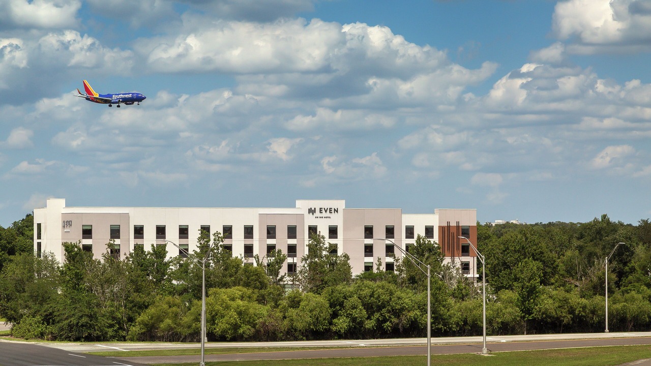 Photo of Outdoor in Airport North