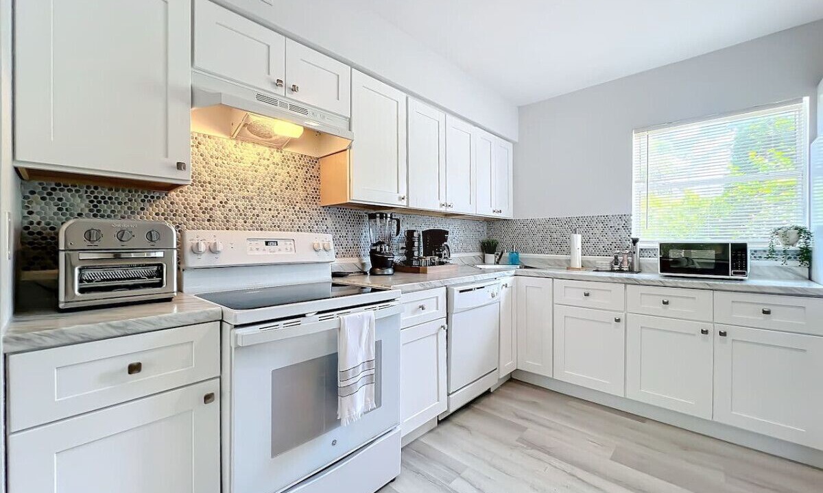 Photo of Kitchen in Lake Mann Estates