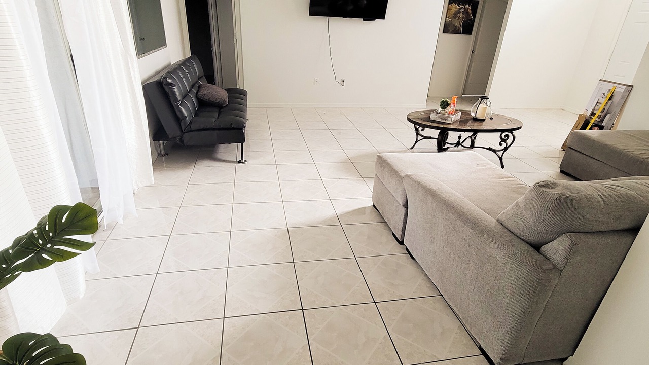 Photo of Livingroom in Mill Run