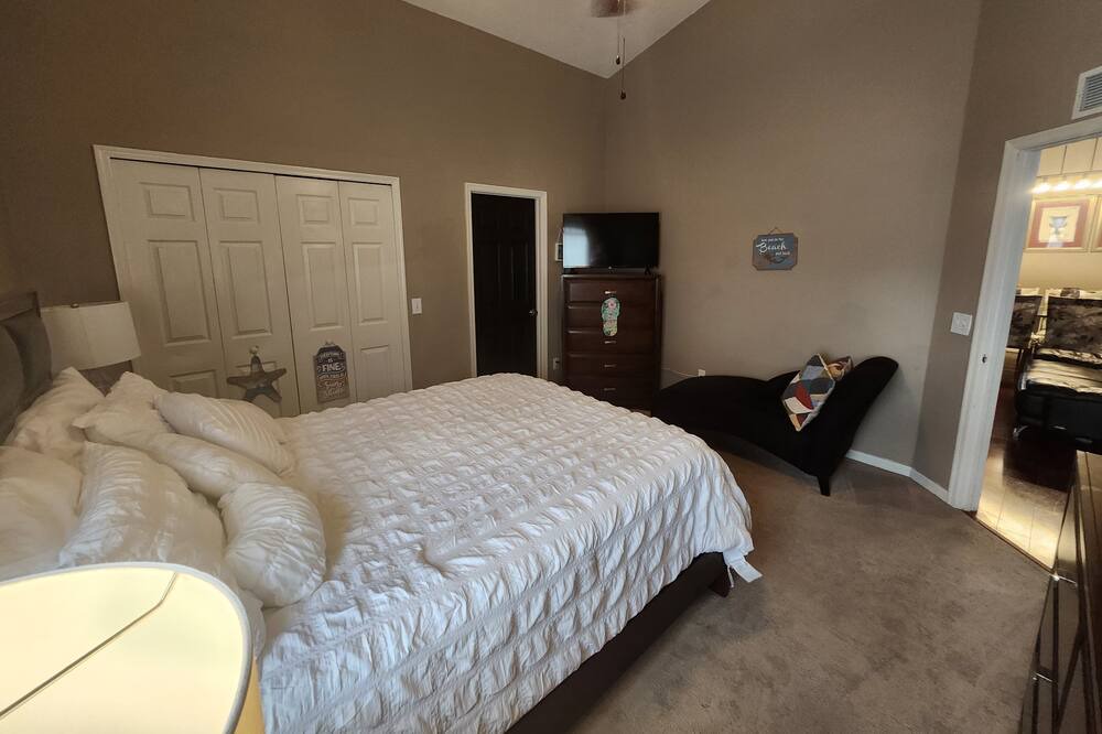 Photo of Others in Florida Pines