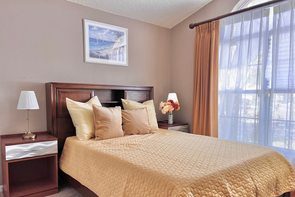 Photo of Others in Florida Pines