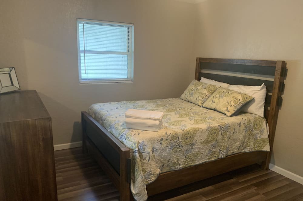 Photo of Bedroom in Altamonte Springs