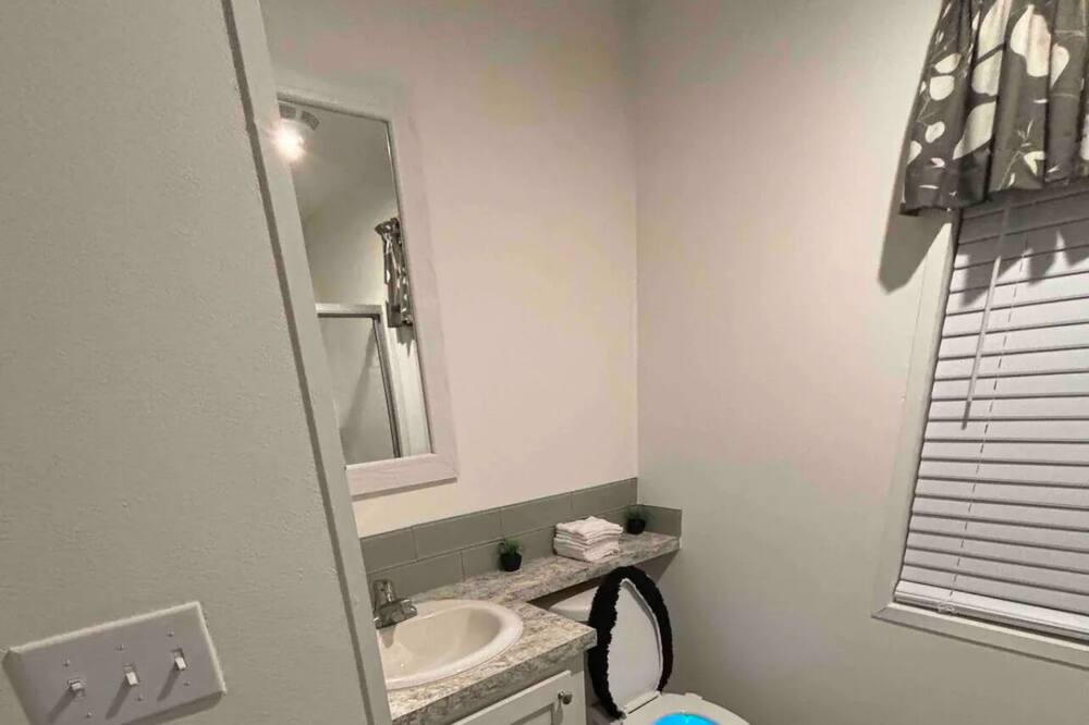 Photo of Bathroom in Mill Run