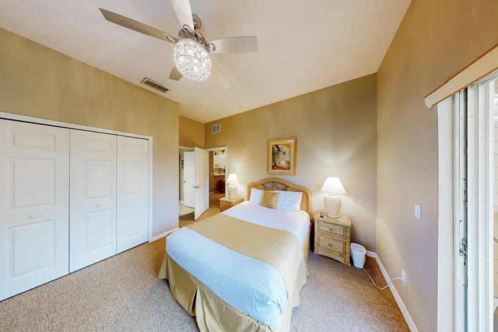 Photo of Bedroom in Bahama Bay