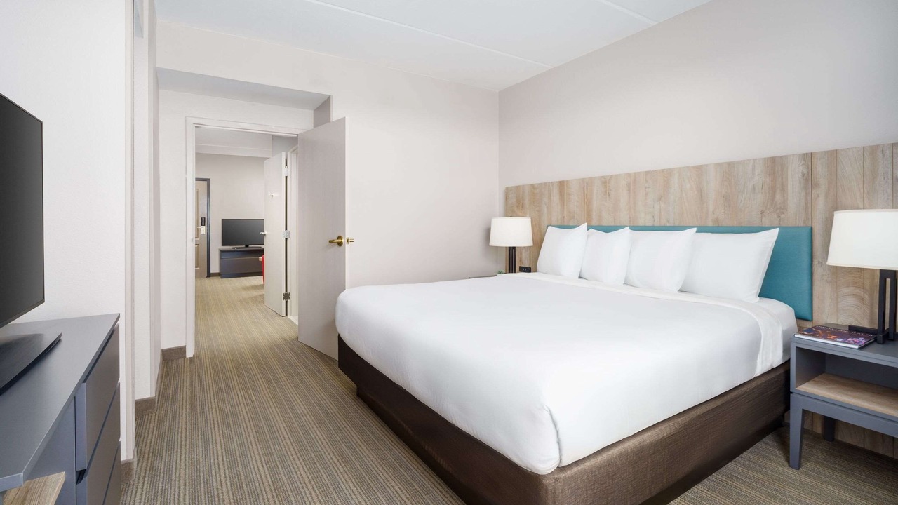 Photo of Bedroom in Airport North