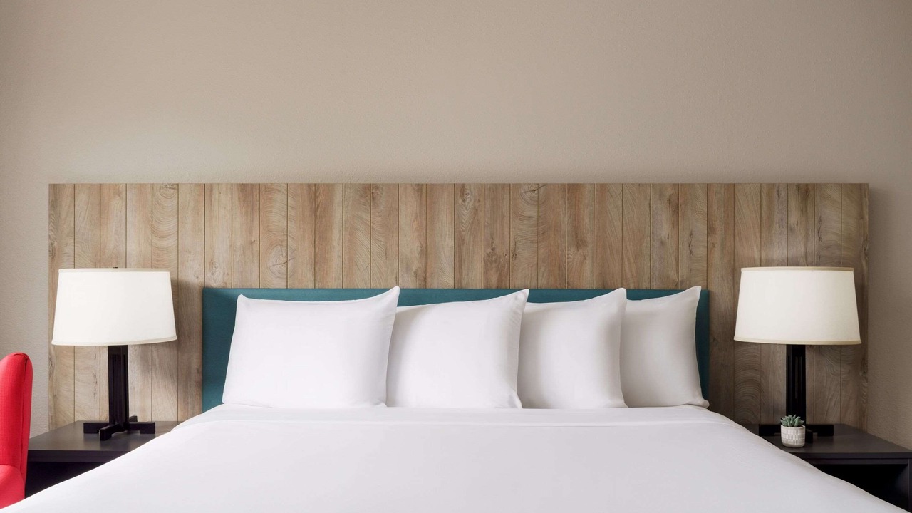 Photo of Bedroom in Airport North