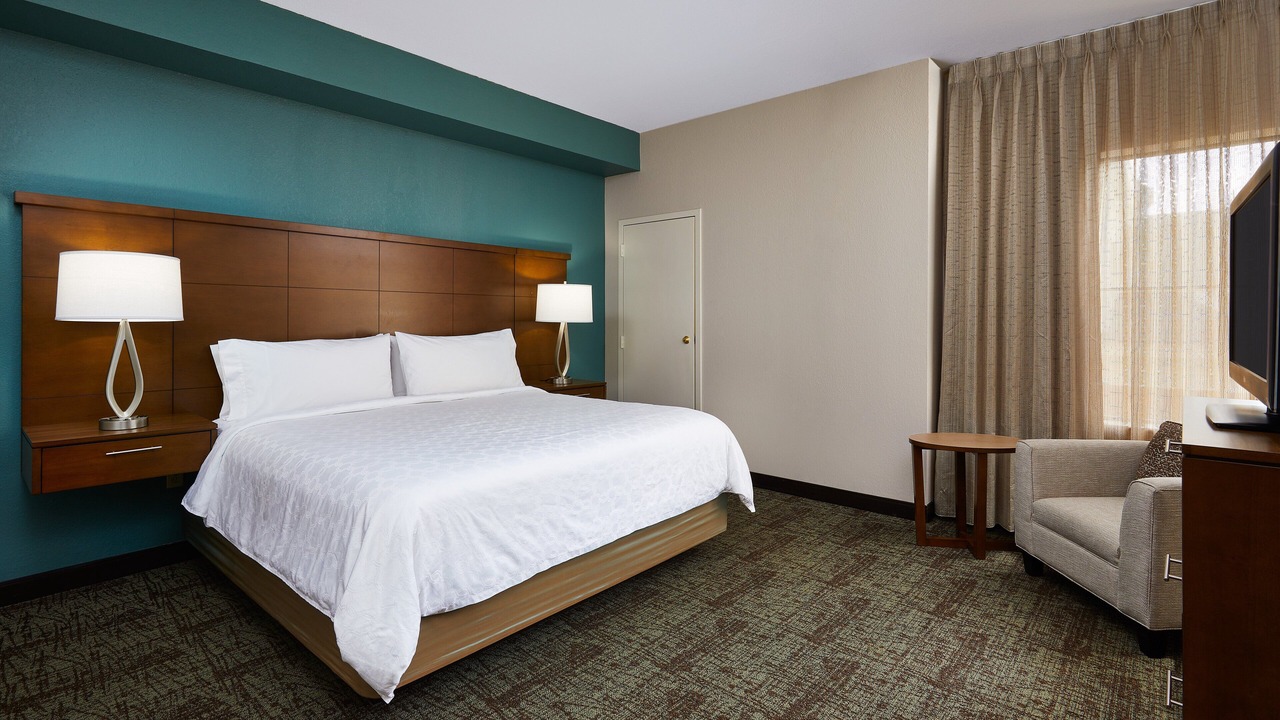 Photo of Bedroom in Airport North