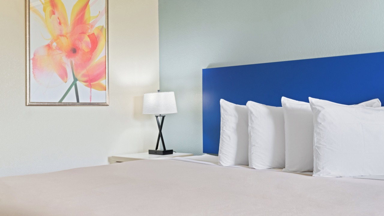 Photo of Bedroom in Florida Center