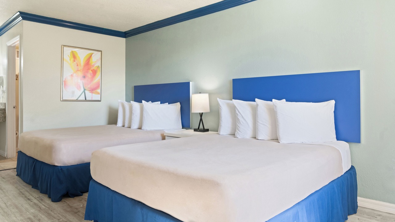 Photo of Bedroom in Florida Center