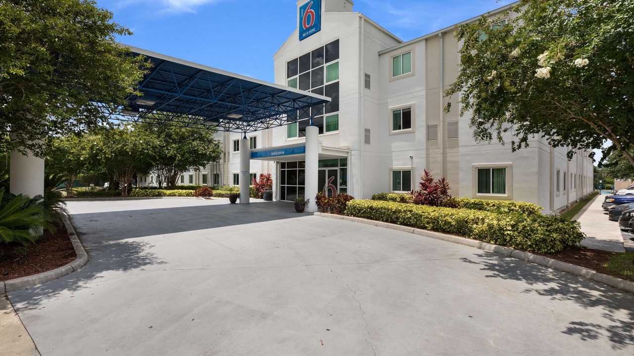 Photo of Outdoor in Florida Center