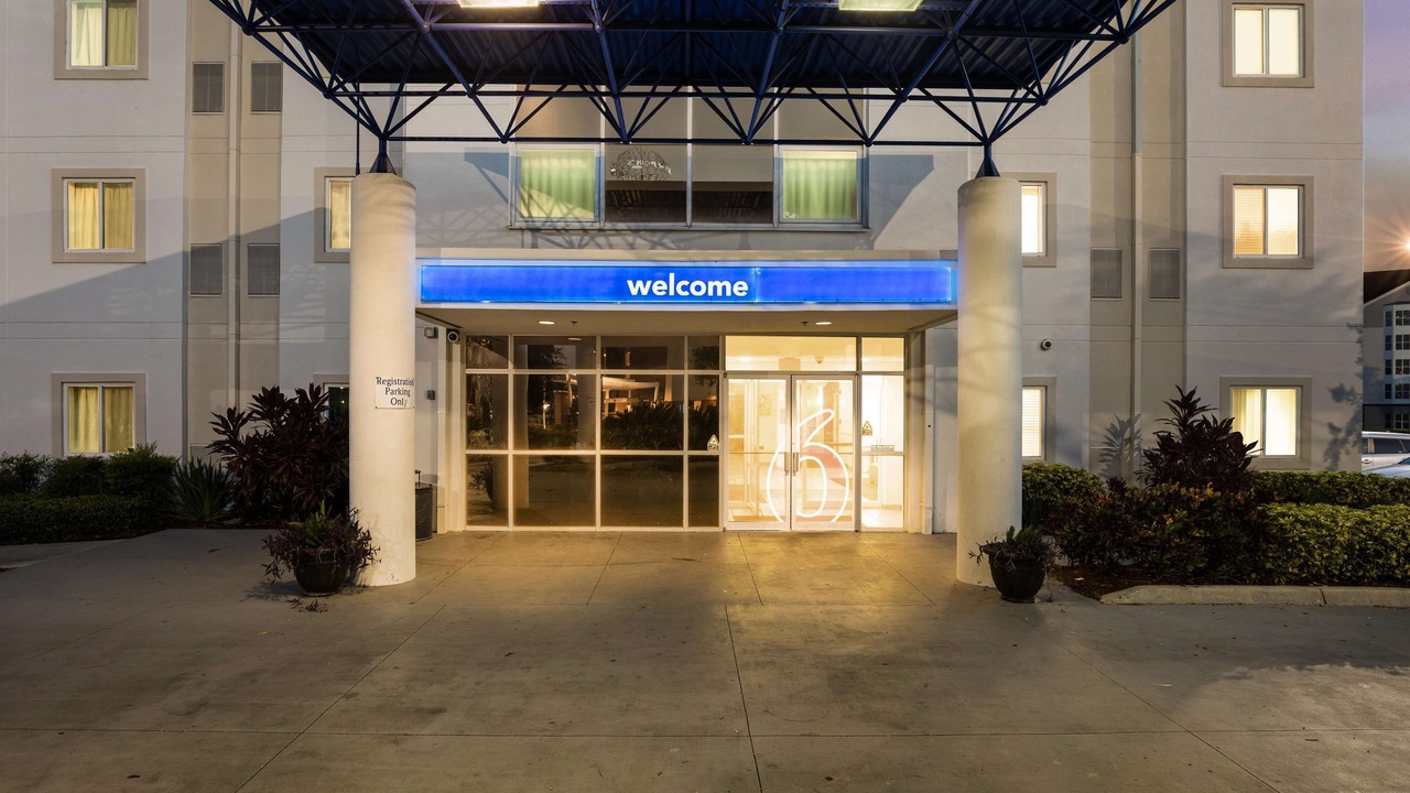 Photo of Outdoor in Florida Center