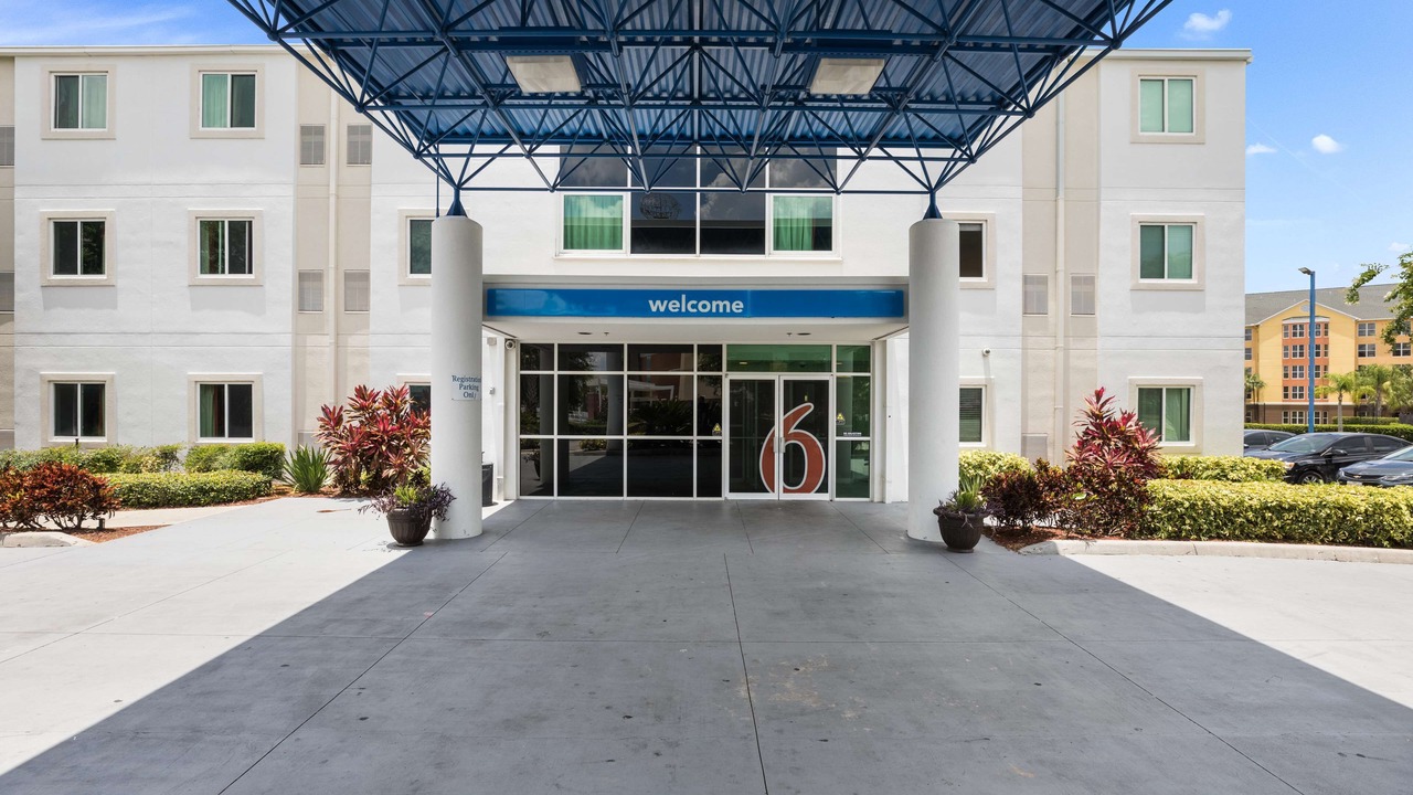Photo of Outdoor in Florida Center
