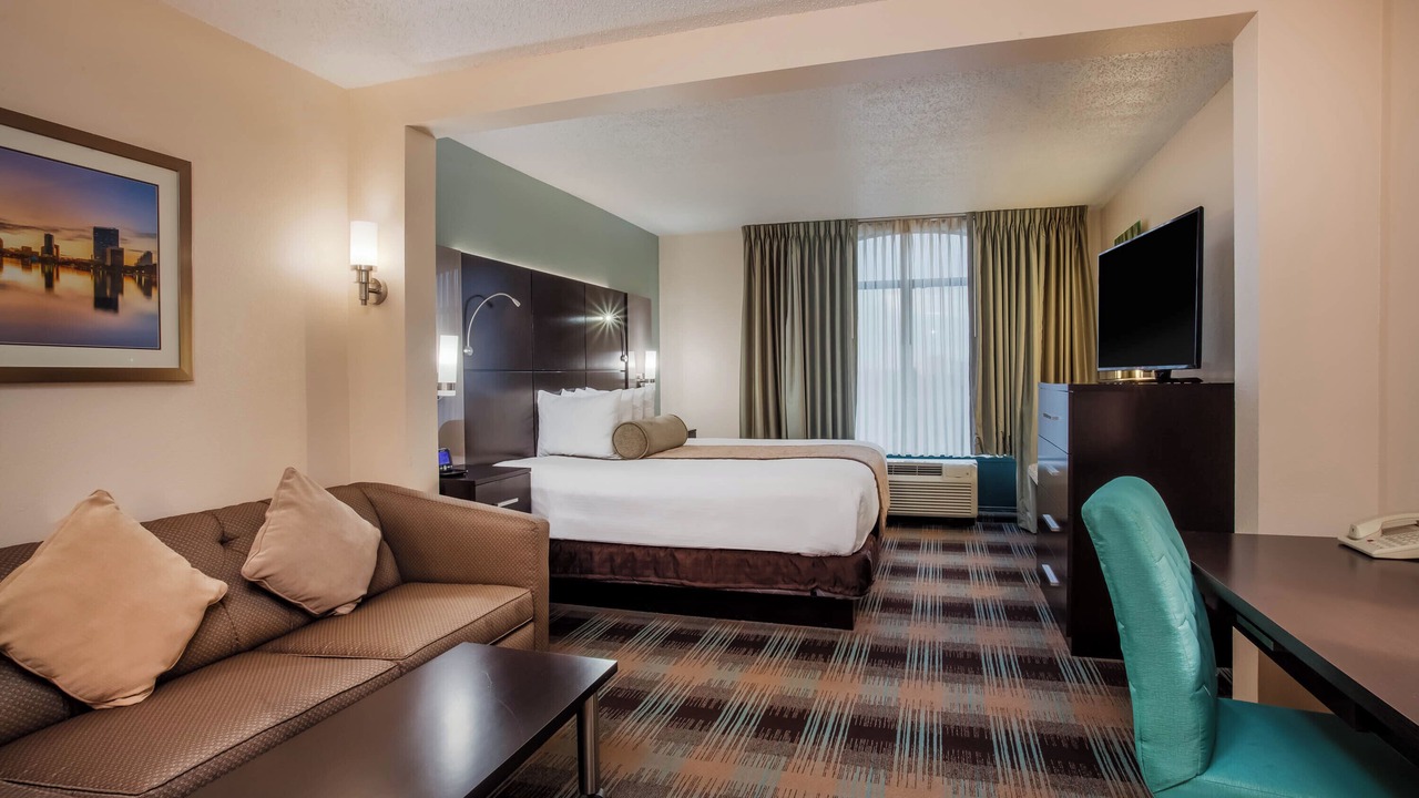 Photo of Bedroom in Airport North