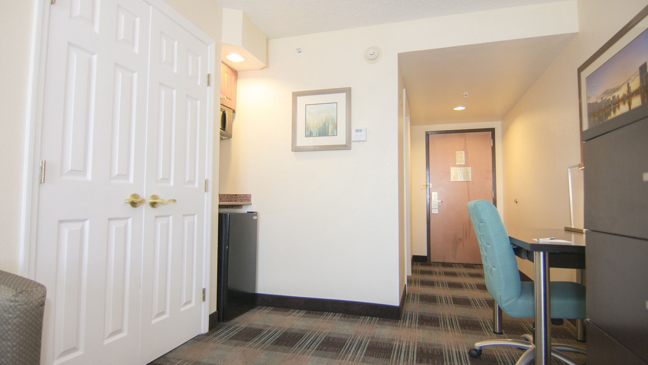 Photo of Bedroom in Airport North