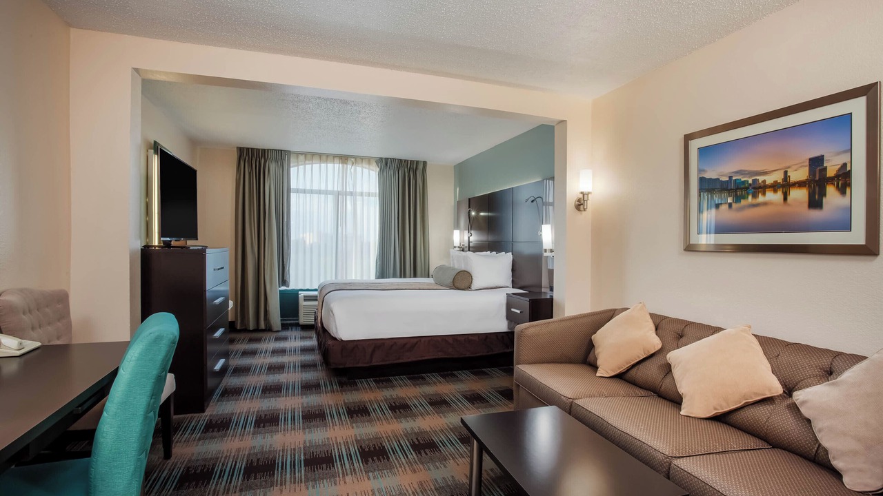 Photo of Bedroom in Airport North