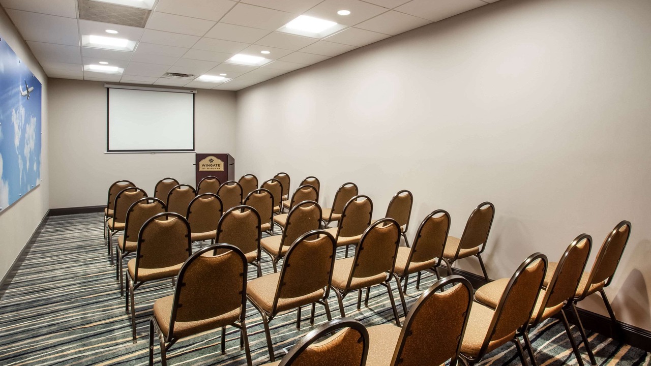 Photo of Bedroom in Airport North