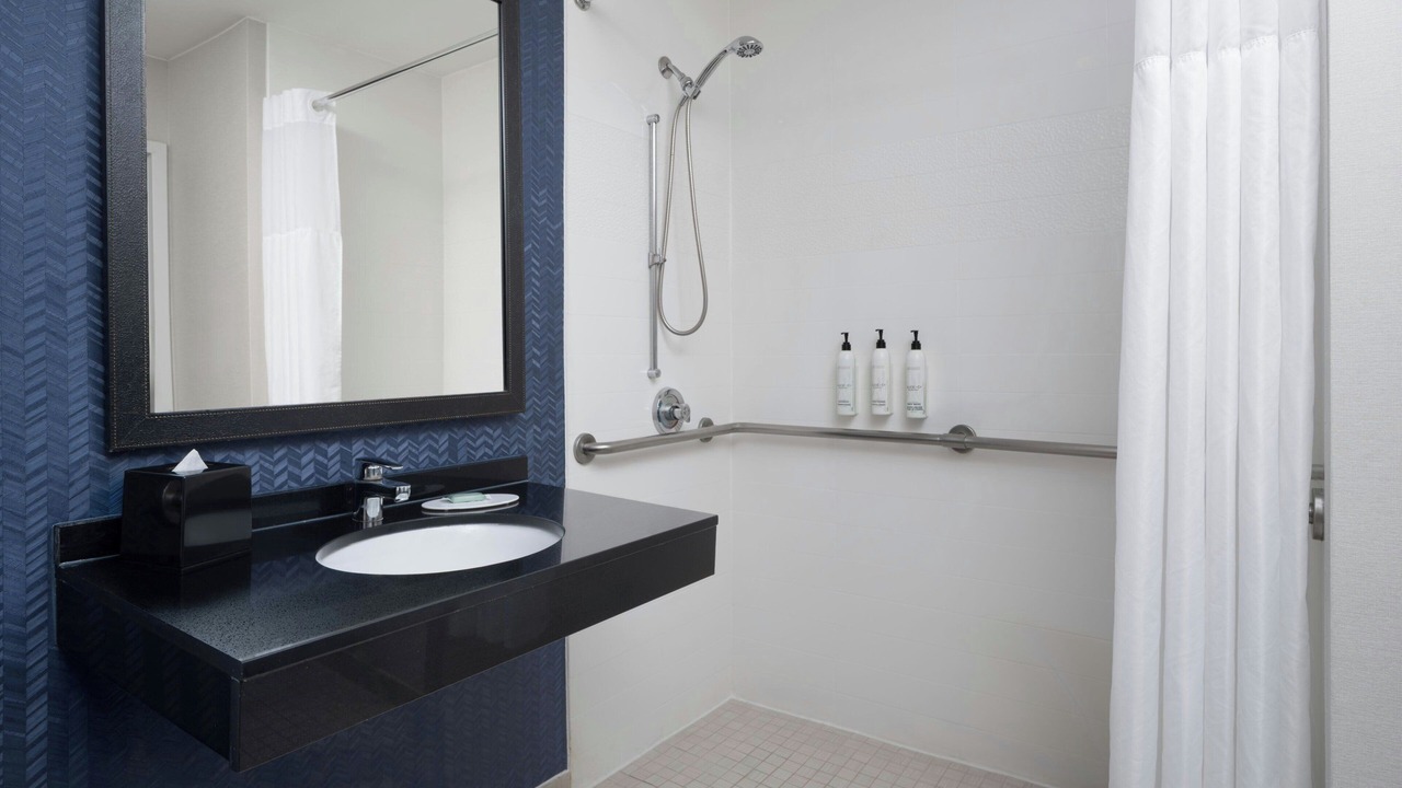 Photo of Bathroom in Airport North