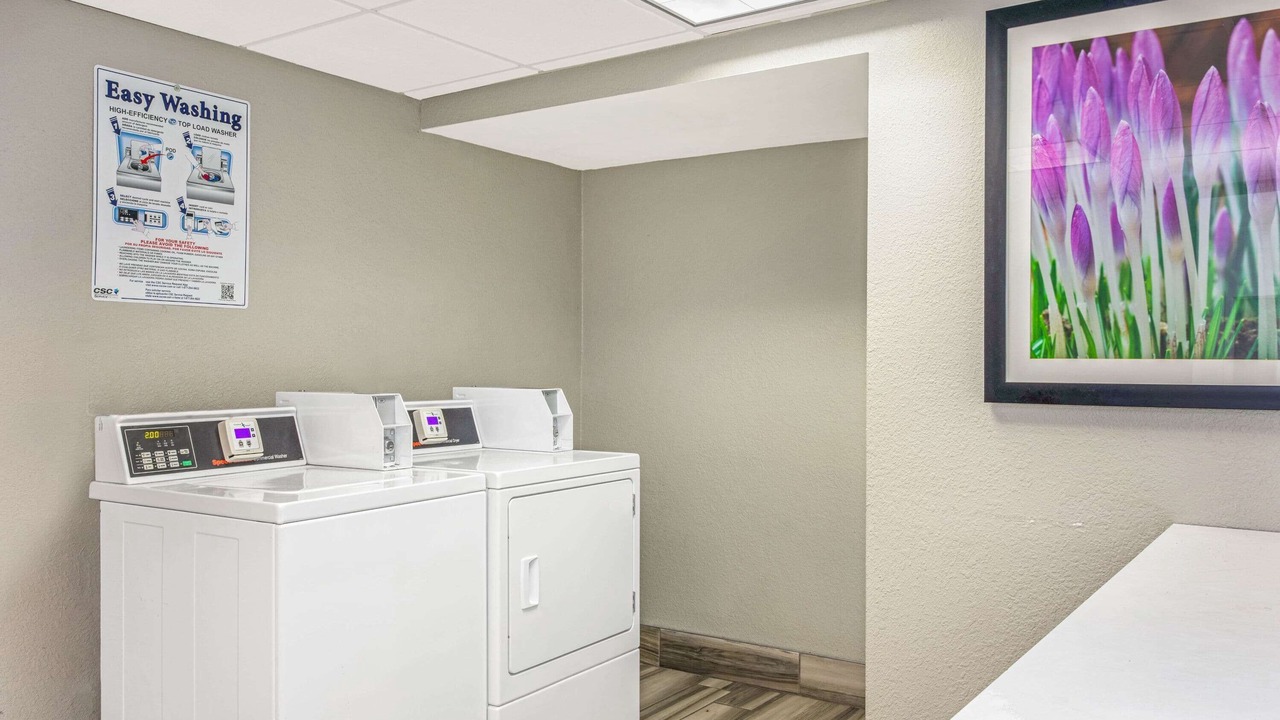 Photo of Bedroom in Airport North