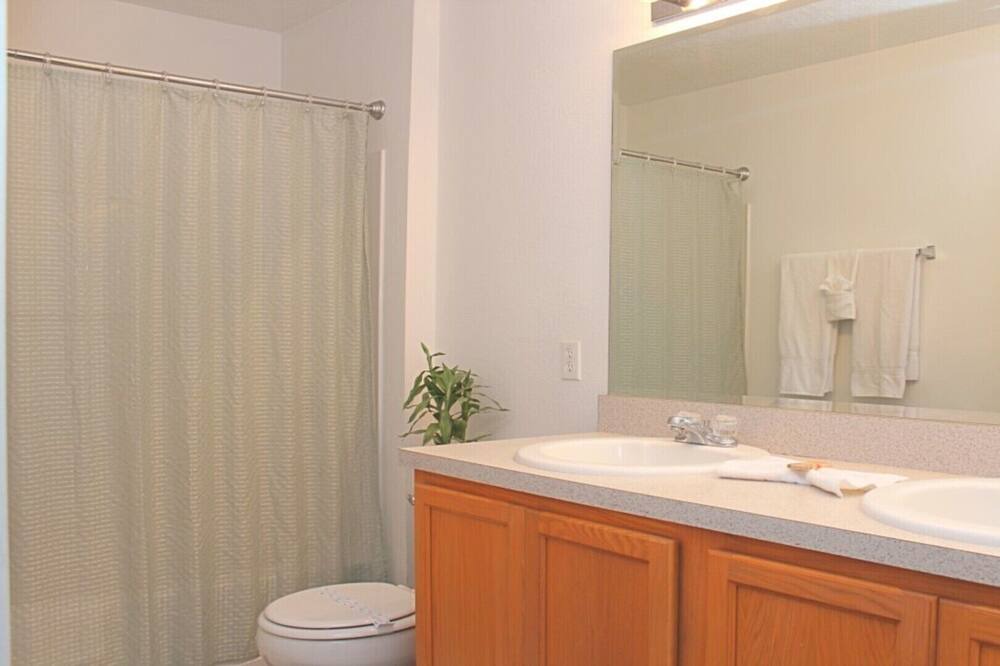 Photo of Bathroom in Kissimmee