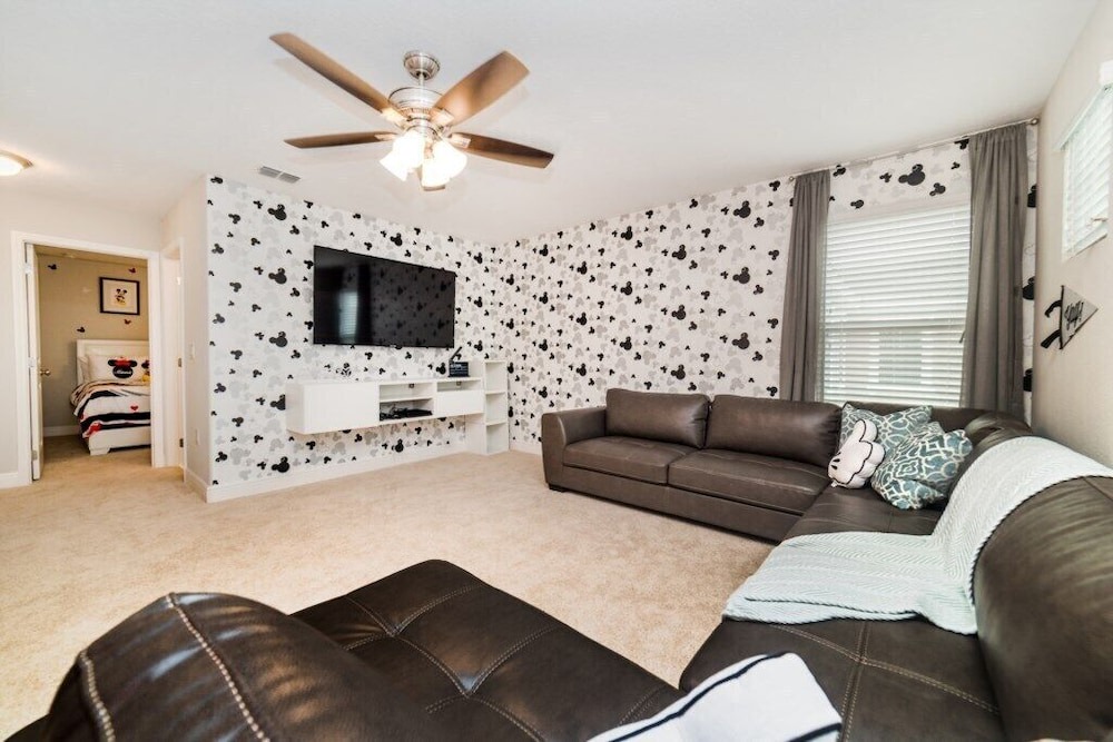 Photo of Livingroom in Loughman