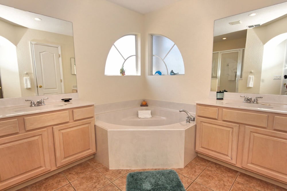 Photo of Bathroom in Highlands Reserve