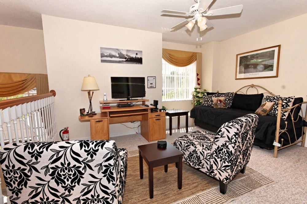 Photo of Livingroom in Highlands Reserve