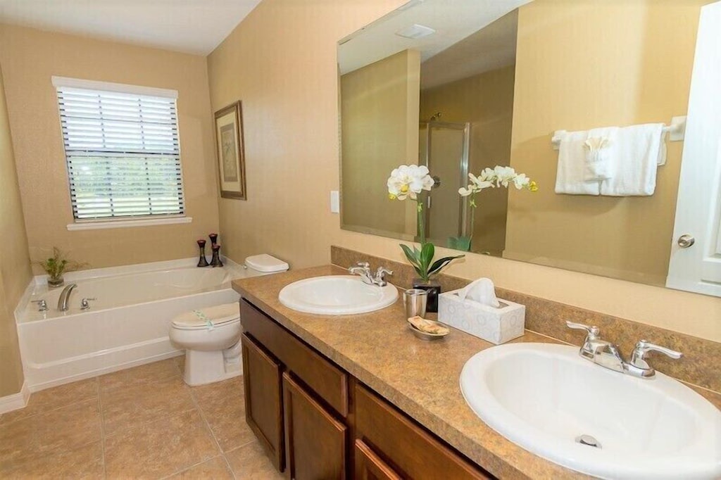 Photo of Bathroom in Cypress Pointe