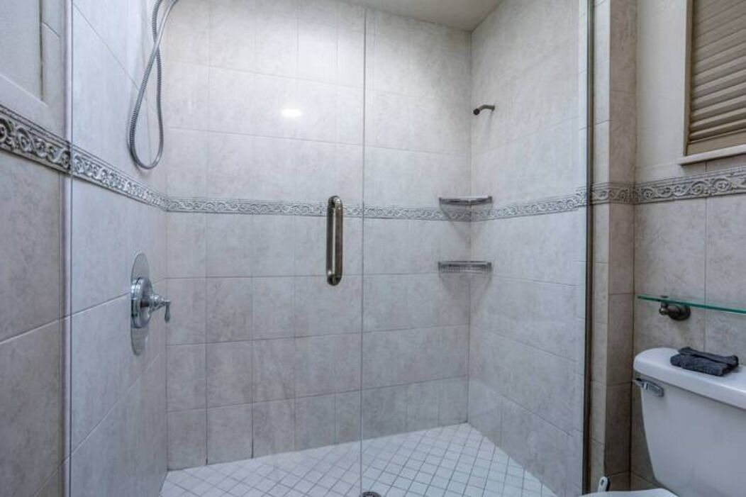 Photo of Bathroom in Dover Shores East