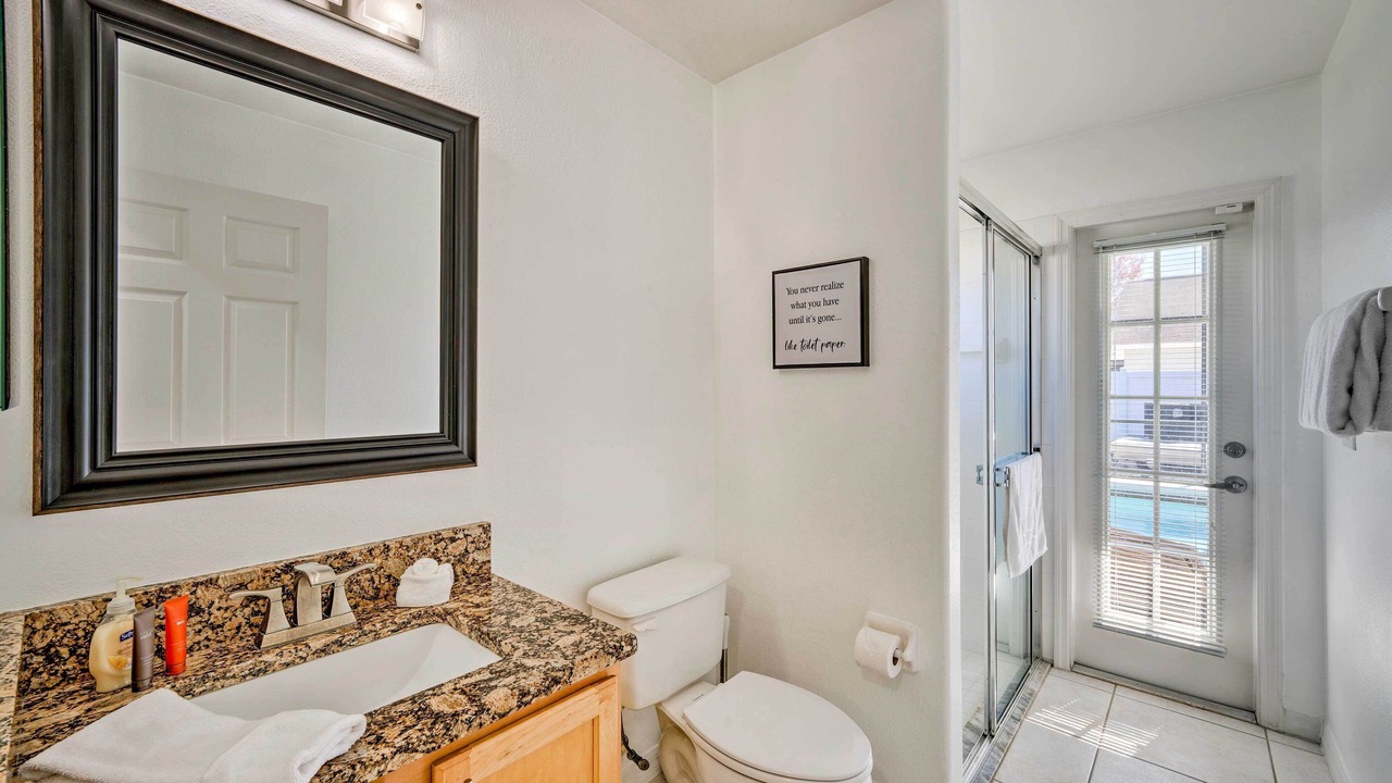 Photo of Bathroom in Orange Tree