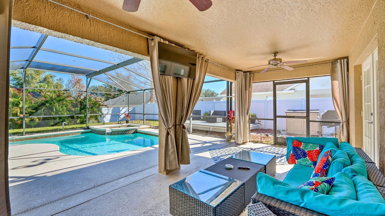 Photo of Outdoor in Orange Tree