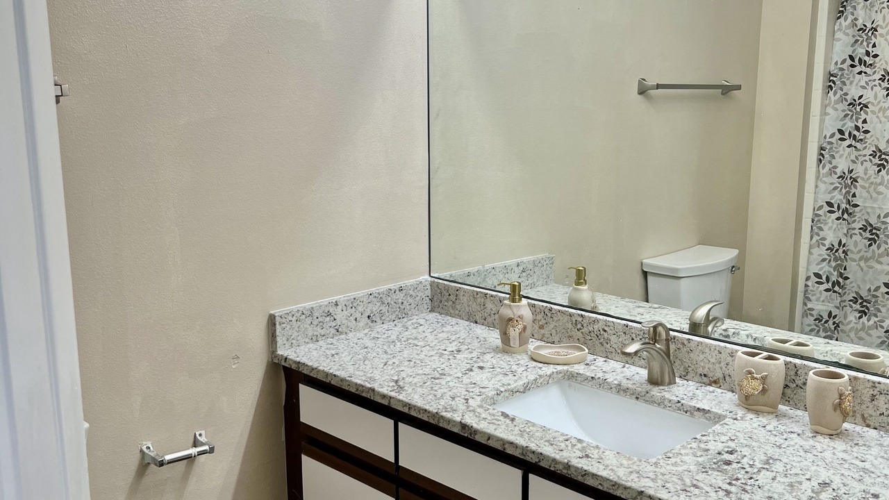 Photo of Bathroom in Holden-Paramore