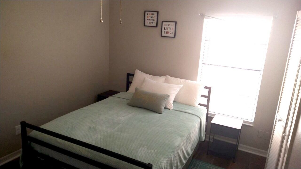 Photo of Bedroom in Buena Ventura Lakes