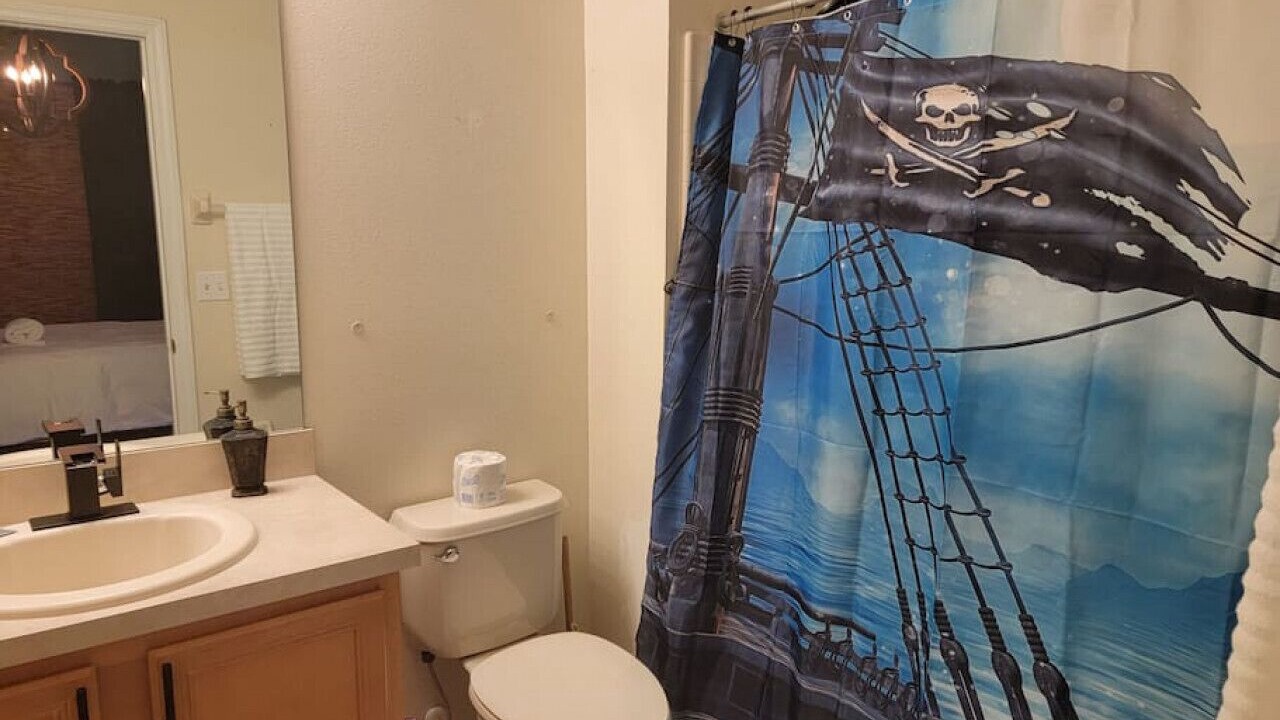 Photo of Bathroom in Seasons